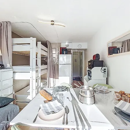 דירה Soyouz Vanguard-107 By Interhome